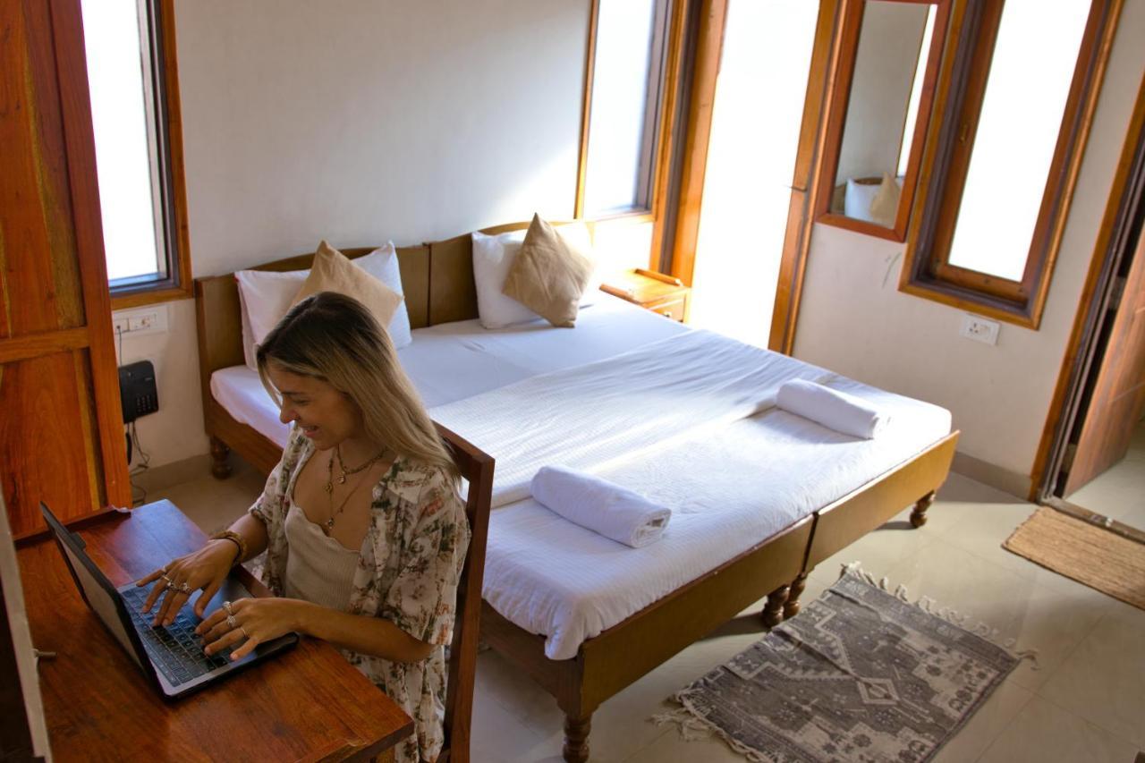 Chillout - A Boutique Hotel & Rooftop Restaurant Jaipur Dış mekan fotoğraf