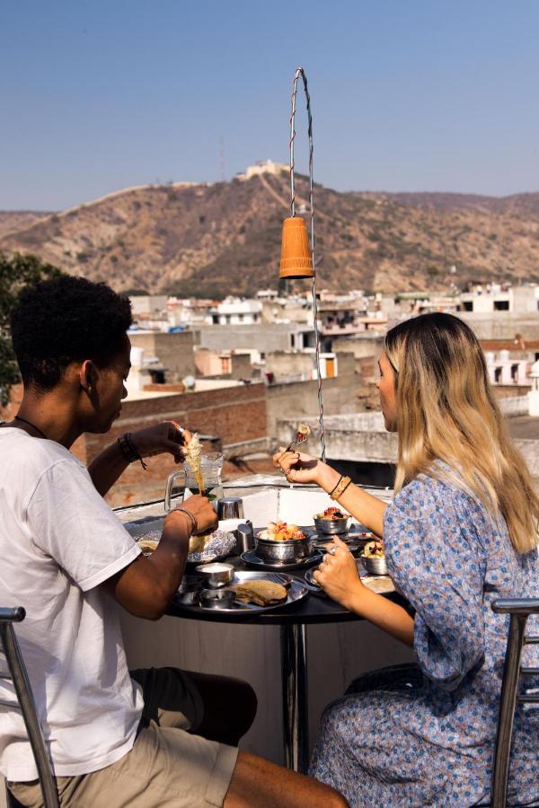 Chillout - A Boutique Hotel & Rooftop Restaurant Jaipur Dış mekan fotoğraf