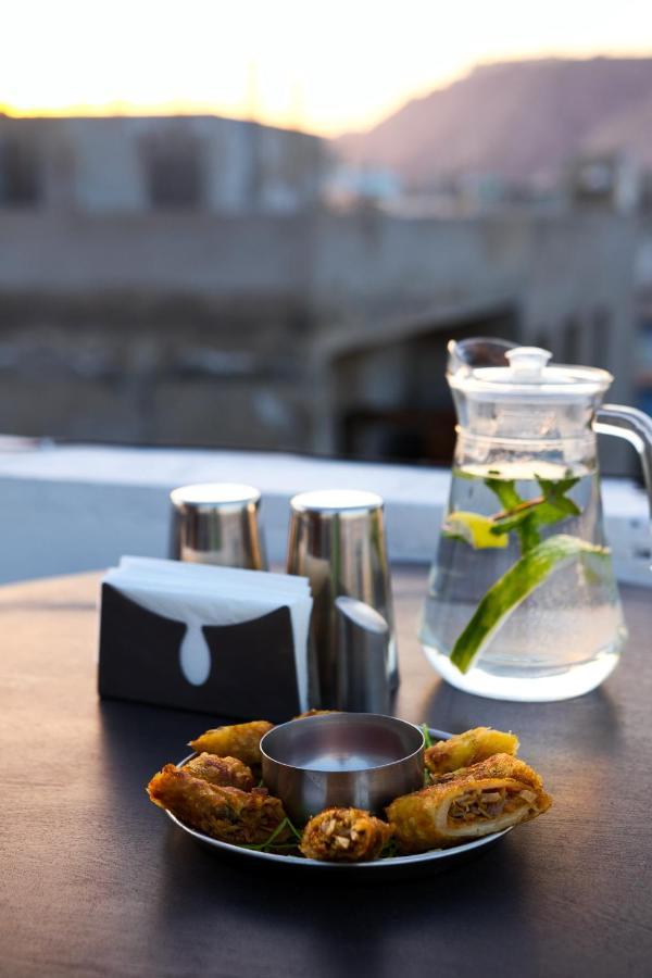 Chillout - A Boutique Hotel & Rooftop Restaurant Jaipur Dış mekan fotoğraf
