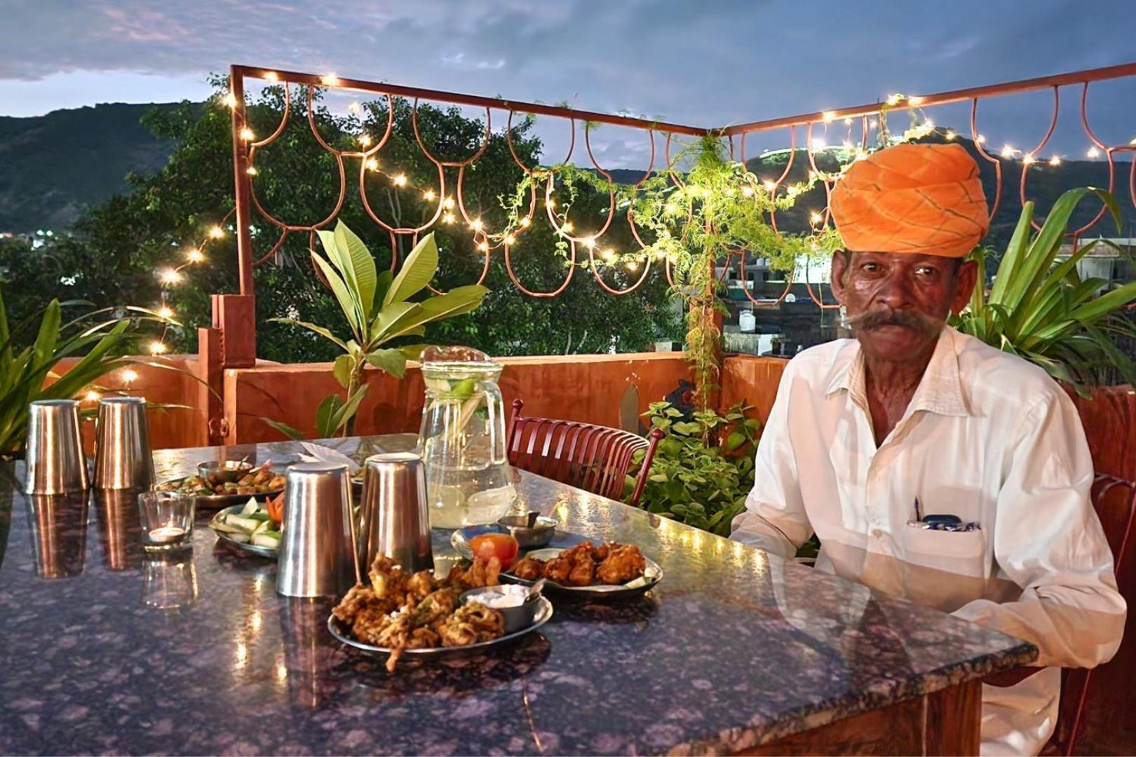 Chillout - A Boutique Hotel & Rooftop Restaurant Jaipur Dış mekan fotoğraf